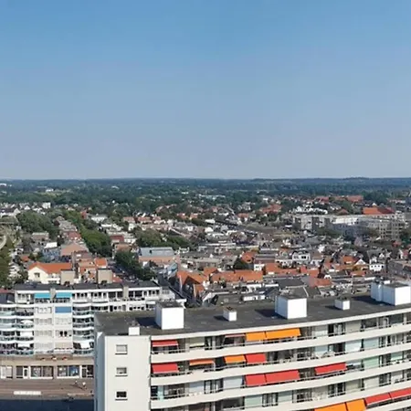 View With A With Private Parking Feriehus Zandvoort