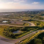 View With A With Private Parking Dom wakacyjny *